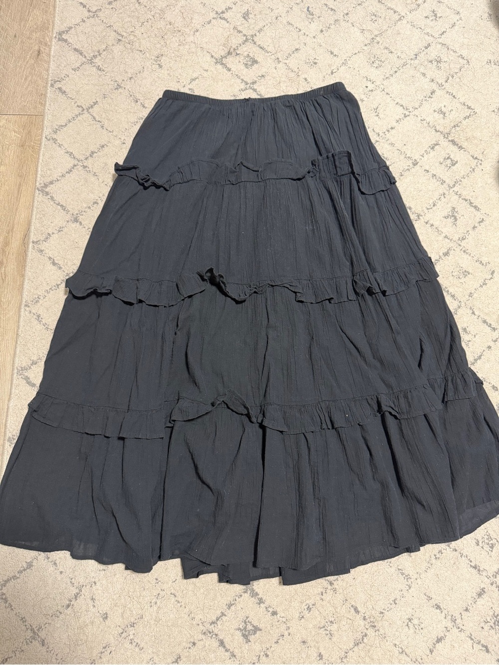 Women's Black Tiered Ruffle Midi Skirt